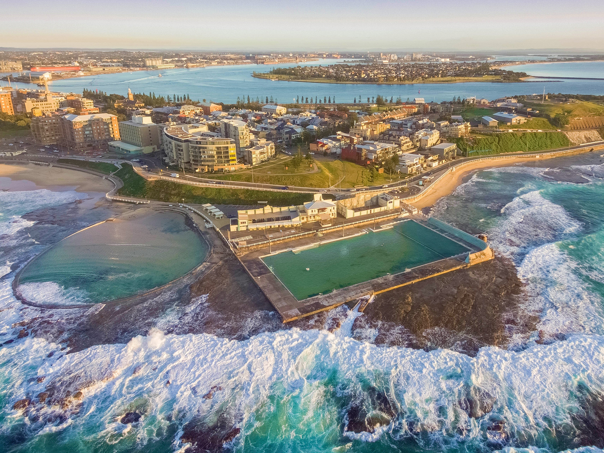 Merewether Ocean Baths and beachfront homes in Newcastle