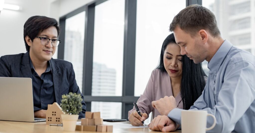 Mortgage Broker Vs Bank Whats The Difference In 2024?